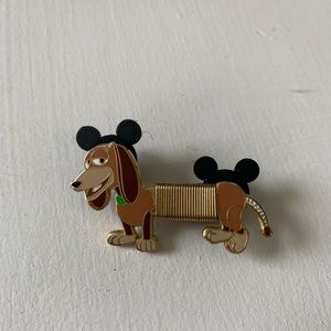 Slinky dog from Toy Story pin 2009